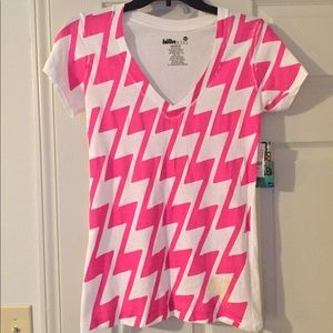 Billabong Distressed Zig Zag Print V-Neck Medium